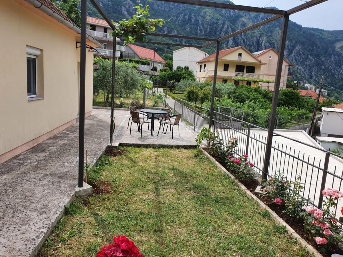 Apartment Marta Kotor Zewnętrze zdjęcie