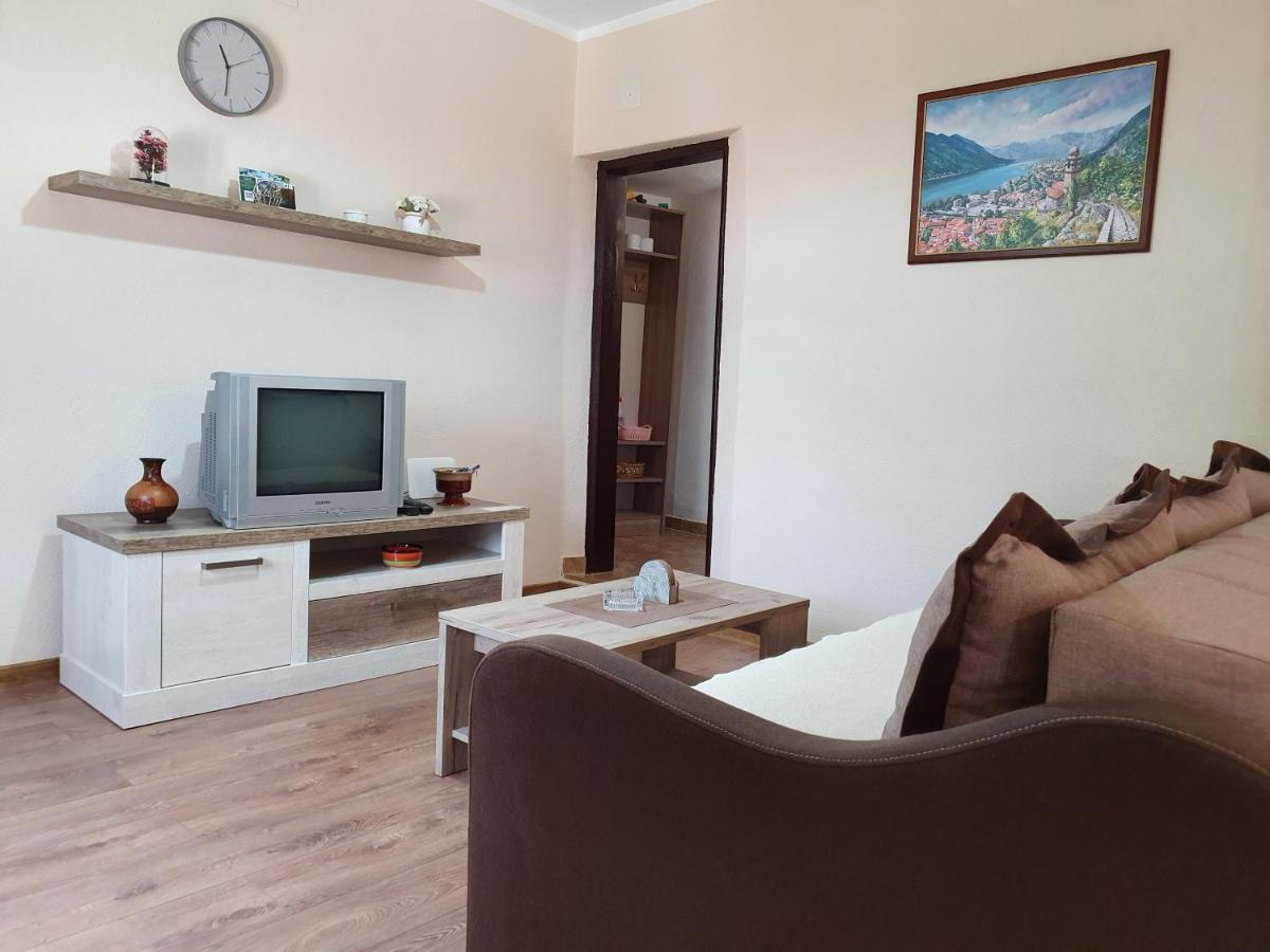 Apartment Marta Kotor Zewnętrze zdjęcie