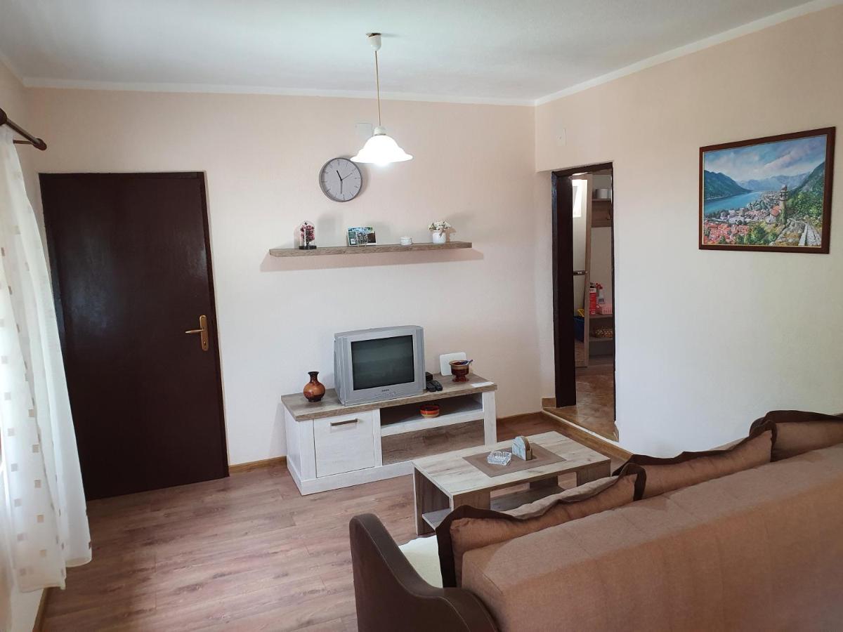 Apartment Marta Kotor Zewnętrze zdjęcie