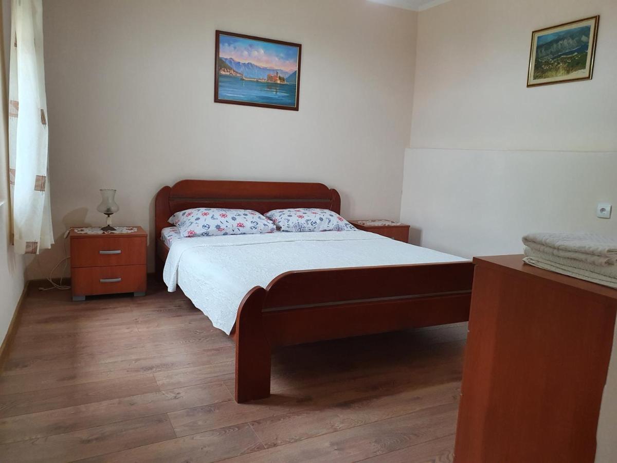 Apartment Marta Kotor Zewnętrze zdjęcie